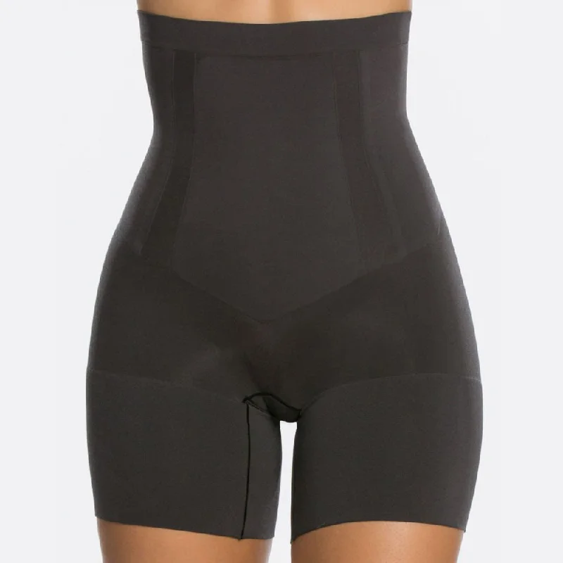 OnCore High-Waisted Mid-thigh Short