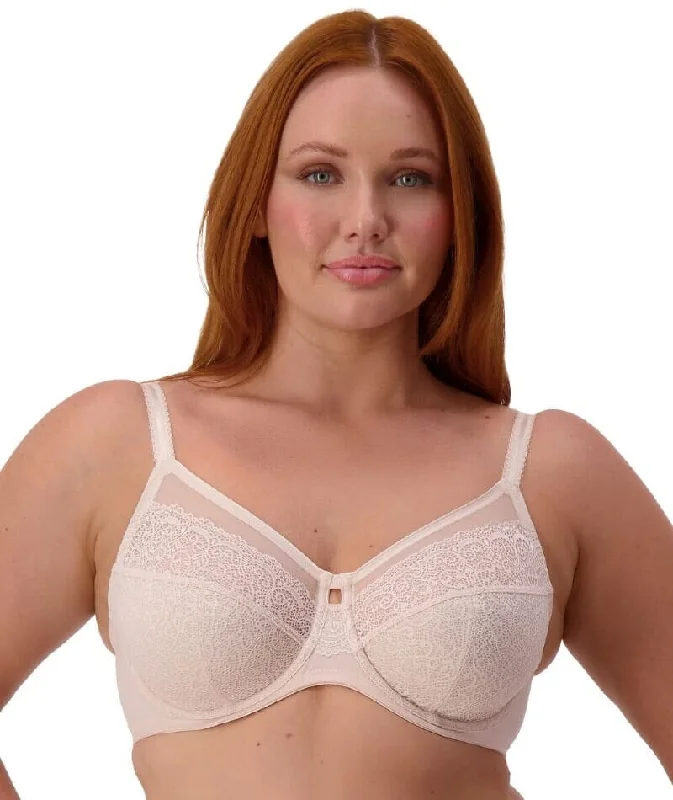 Triumph Sheer Underwired Bra - Nude Pink